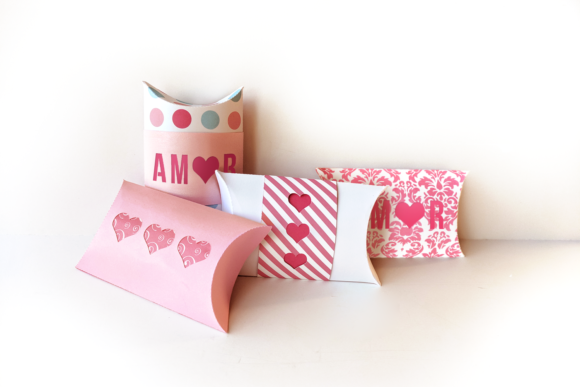 Amor Y Corazones Caja Pillow Box